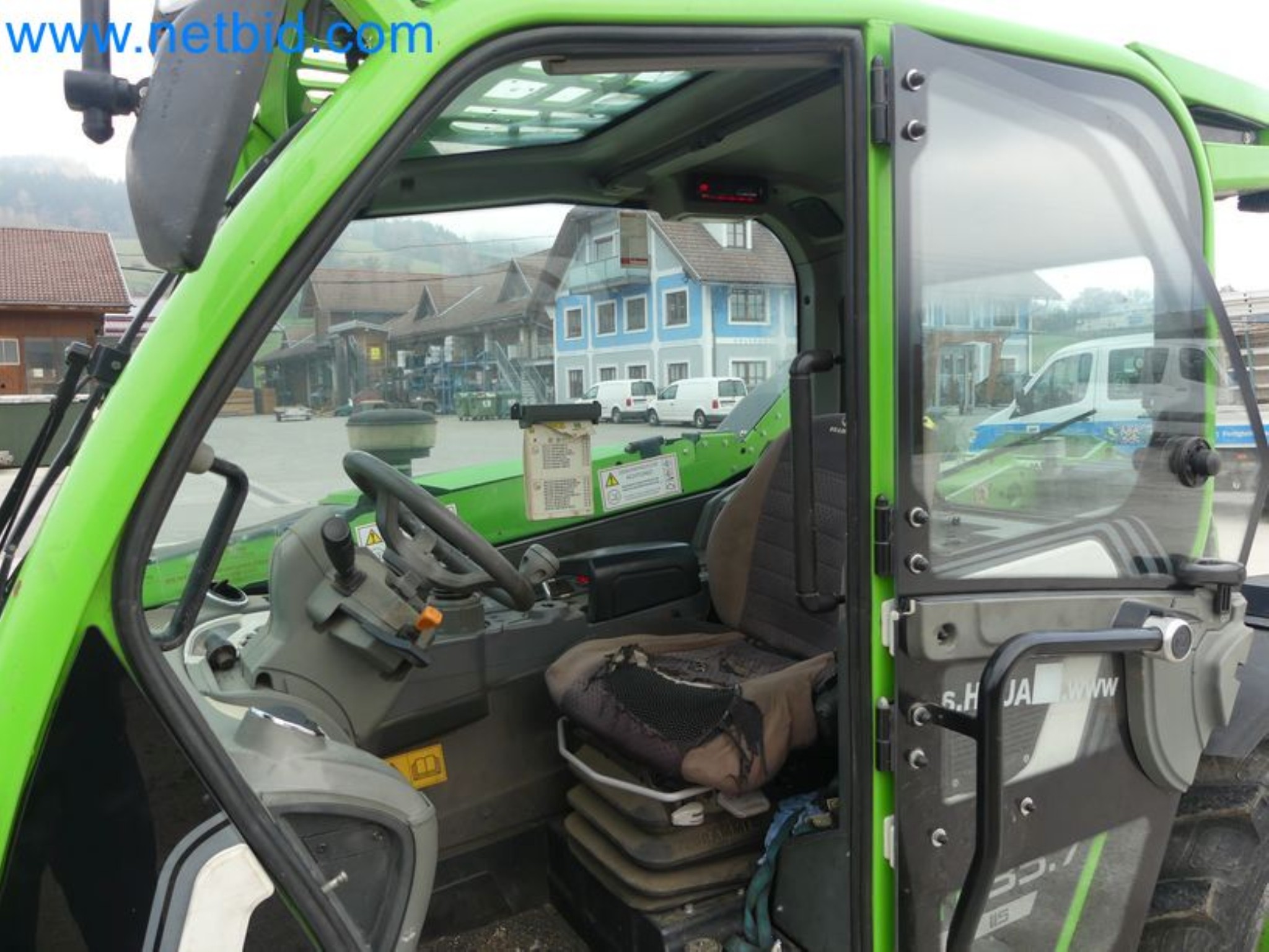 Compact telescopic handler MERLO TF35.7-115 and composting/separation system Compostdetective CD 3012-62