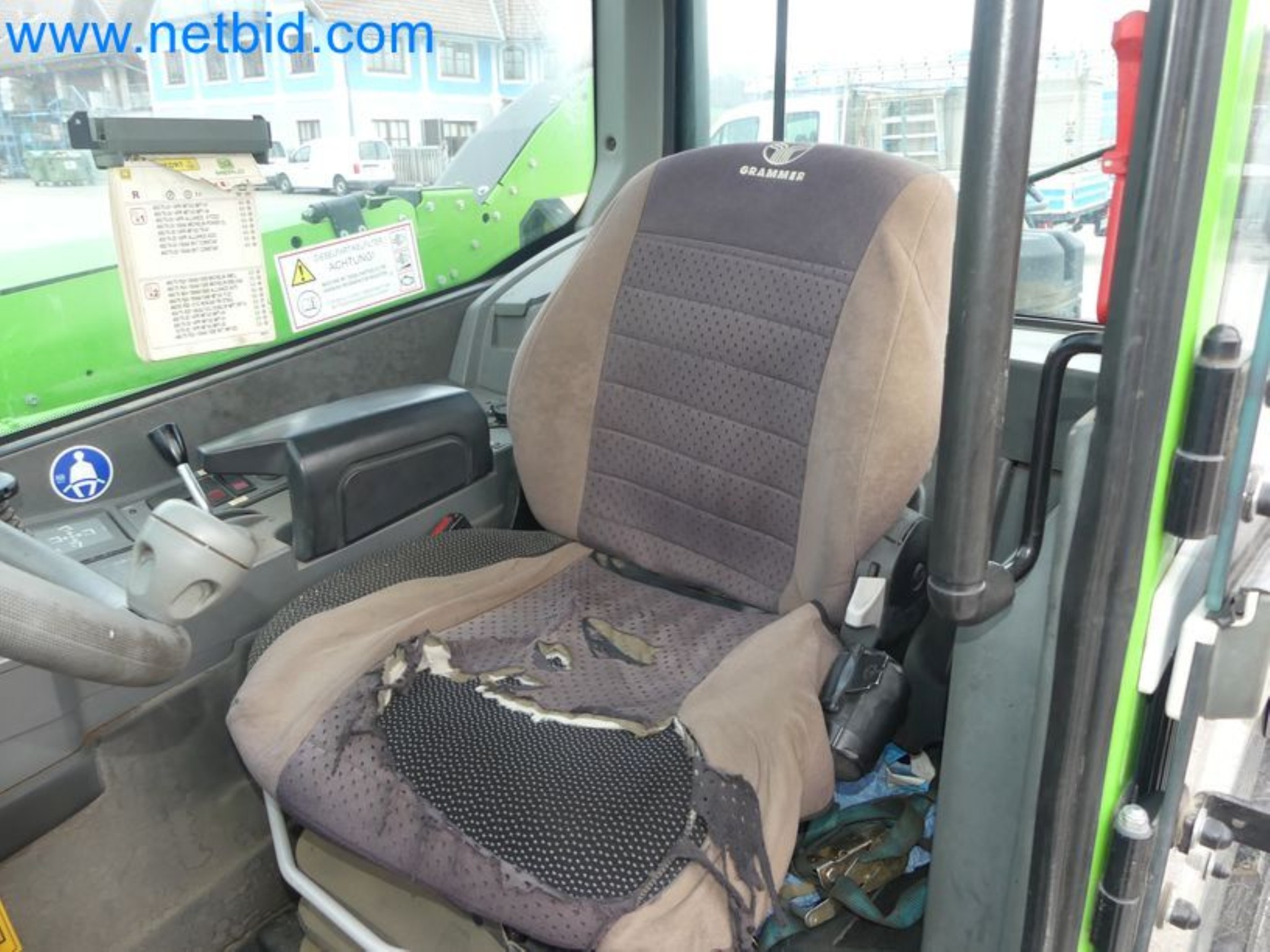 Compact telescopic handler MERLO TF35.7-115 and composting/separation system Compostdetective CD 3012-64