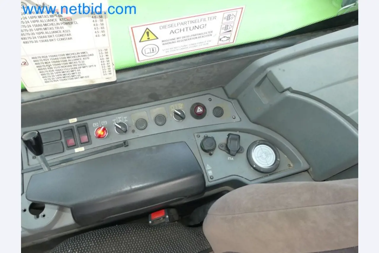 Kompakter Teleskoplader MERLO TF35.7-115 und Kompostier-/Trennanlagensystem Compostdetective CD 3012-65