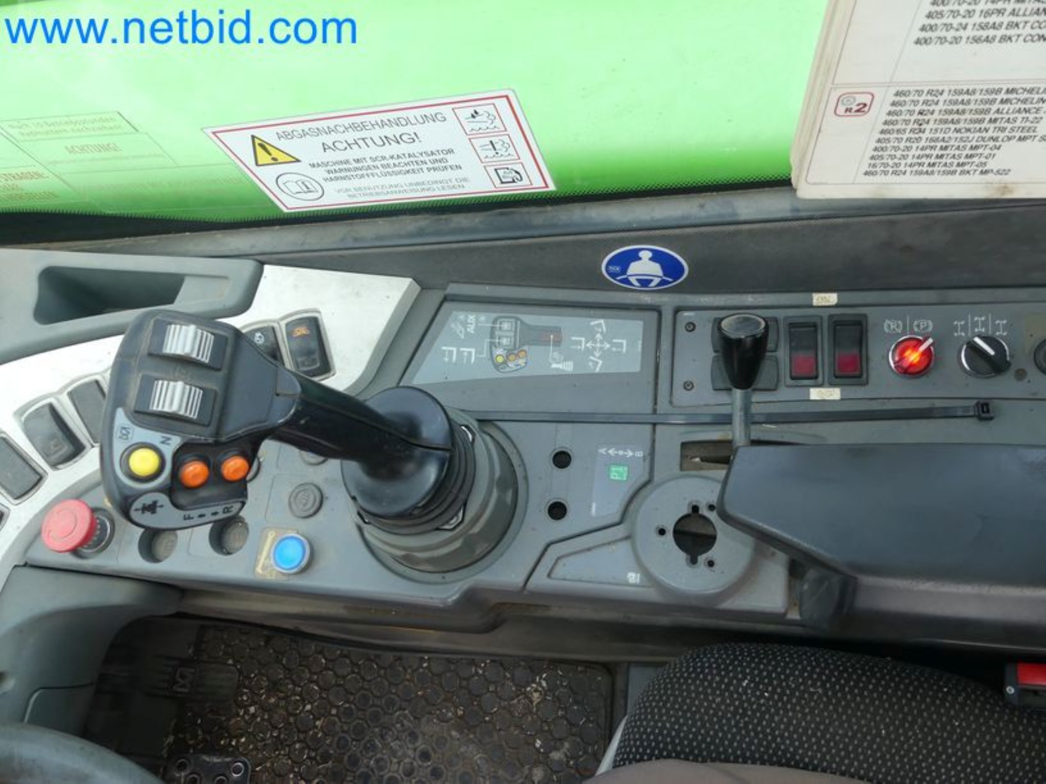 Compact telescopic handler MERLO TF35.7-115 and composting/separation system Compostdetective CD 3012-68