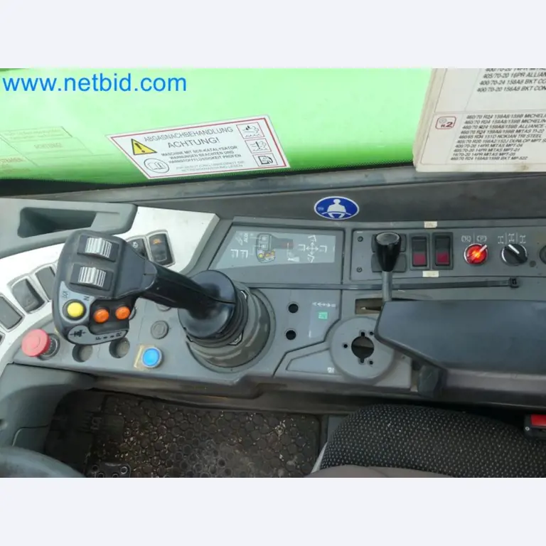 Kompakter Teleskoplader MERLO TF35.7-115 und Kompostier-/Trennanlagensystem Compostdetective CD 3012-68