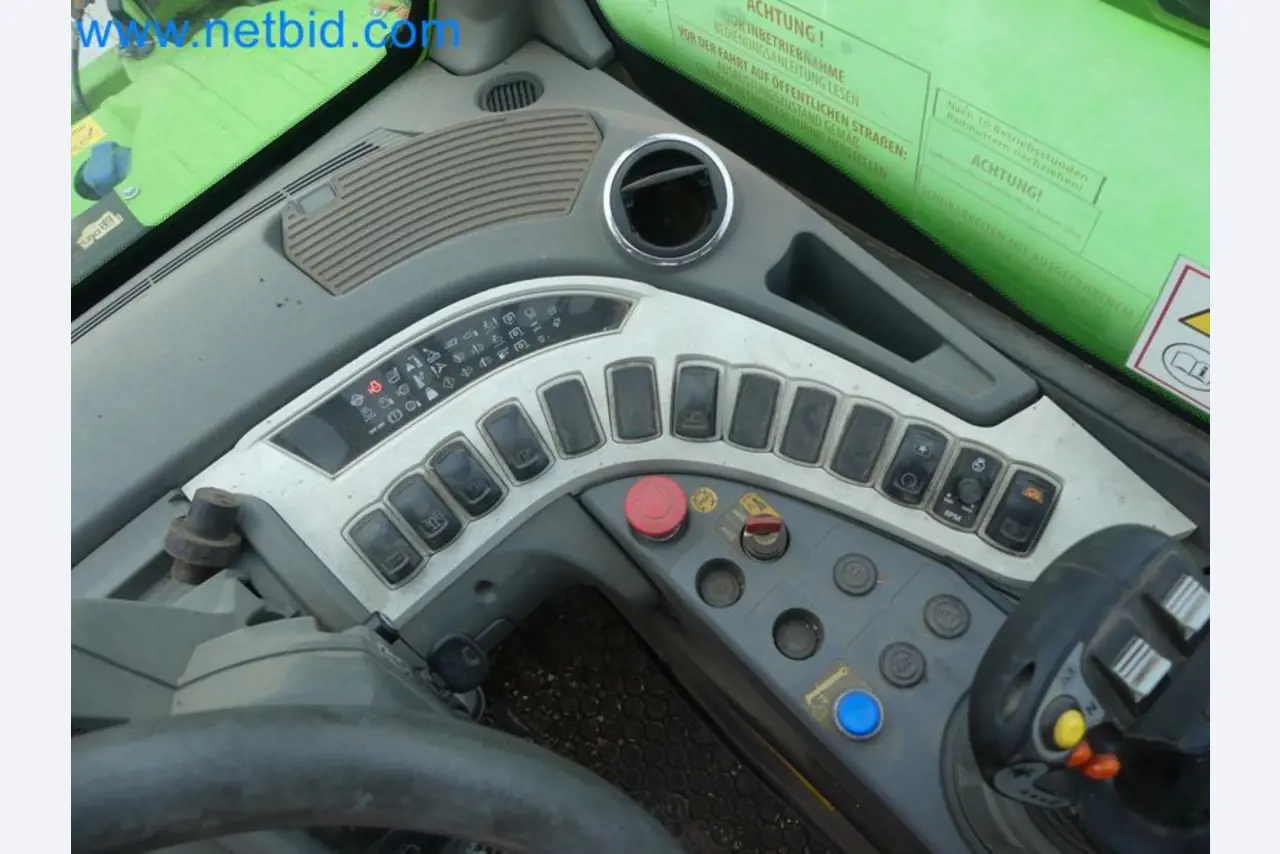 Kompakter Teleskoplader MERLO TF35.7-115 und Kompostier-/Trennanlagensystem Compostdetective CD 3012-69