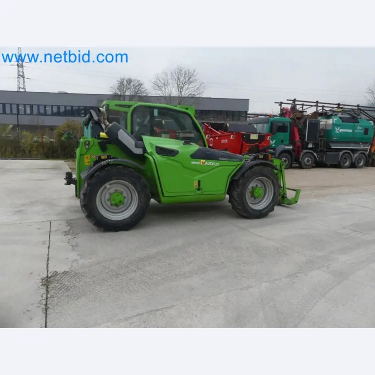 Kompakter Teleskoplader MERLO TF35.7-115 und Kompostier-/Trennanlagensystem Compostdetective CD 3012-6