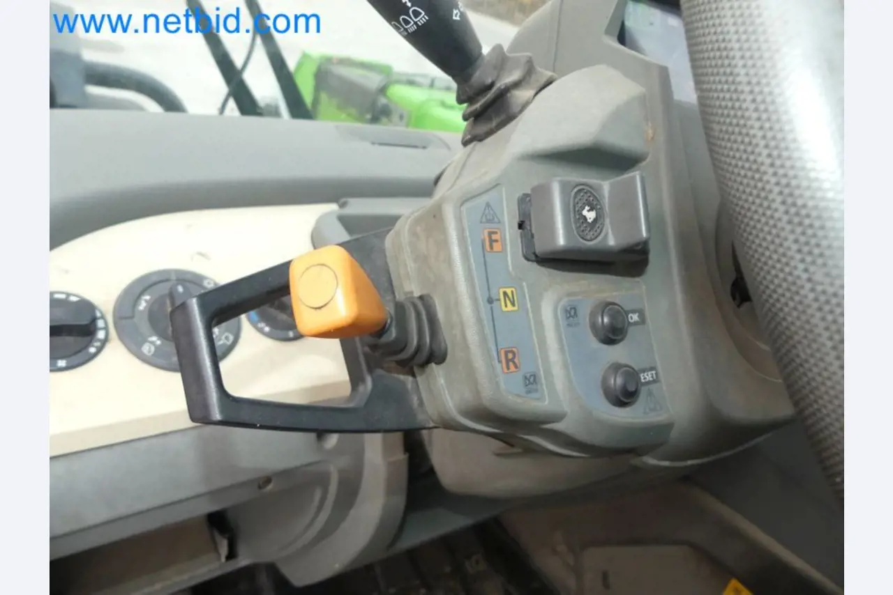 Kompakter Teleskoplader MERLO TF35.7-115 und Kompostier-/Trennanlagensystem Compostdetective CD 3012-71