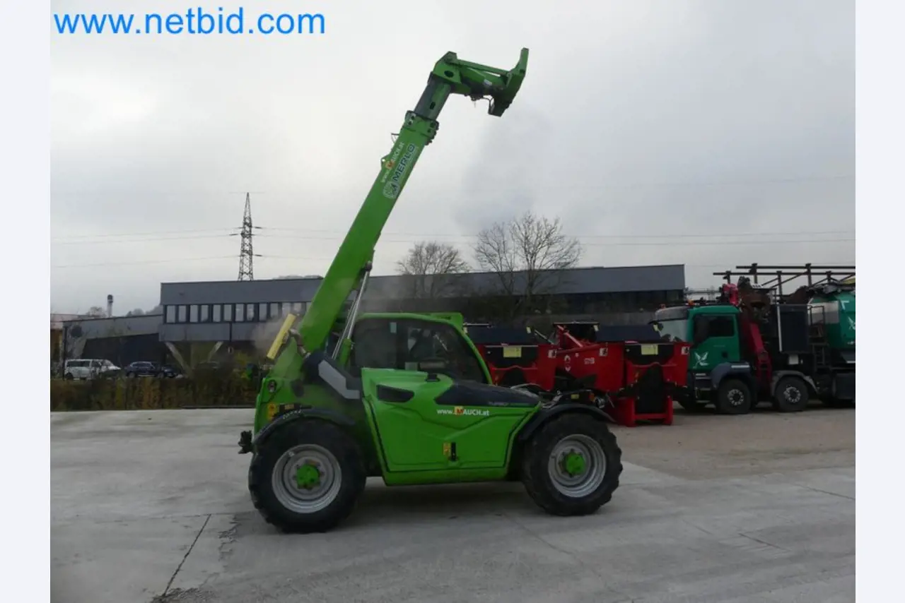 Kompakter Teleskoplader MERLO TF35.7-115 und Kompostier-/Trennanlagensystem Compostdetective CD 3012-75