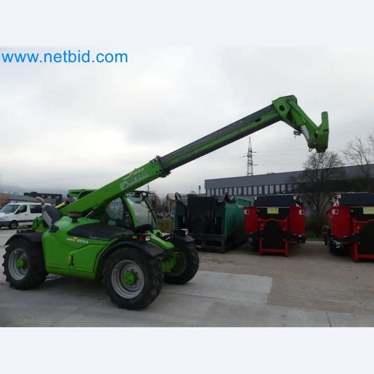 Kompakter Teleskoplader MERLO TF35.7-115 und Kompostier-/Trennanlagensystem Compostdetective CD 3012-79