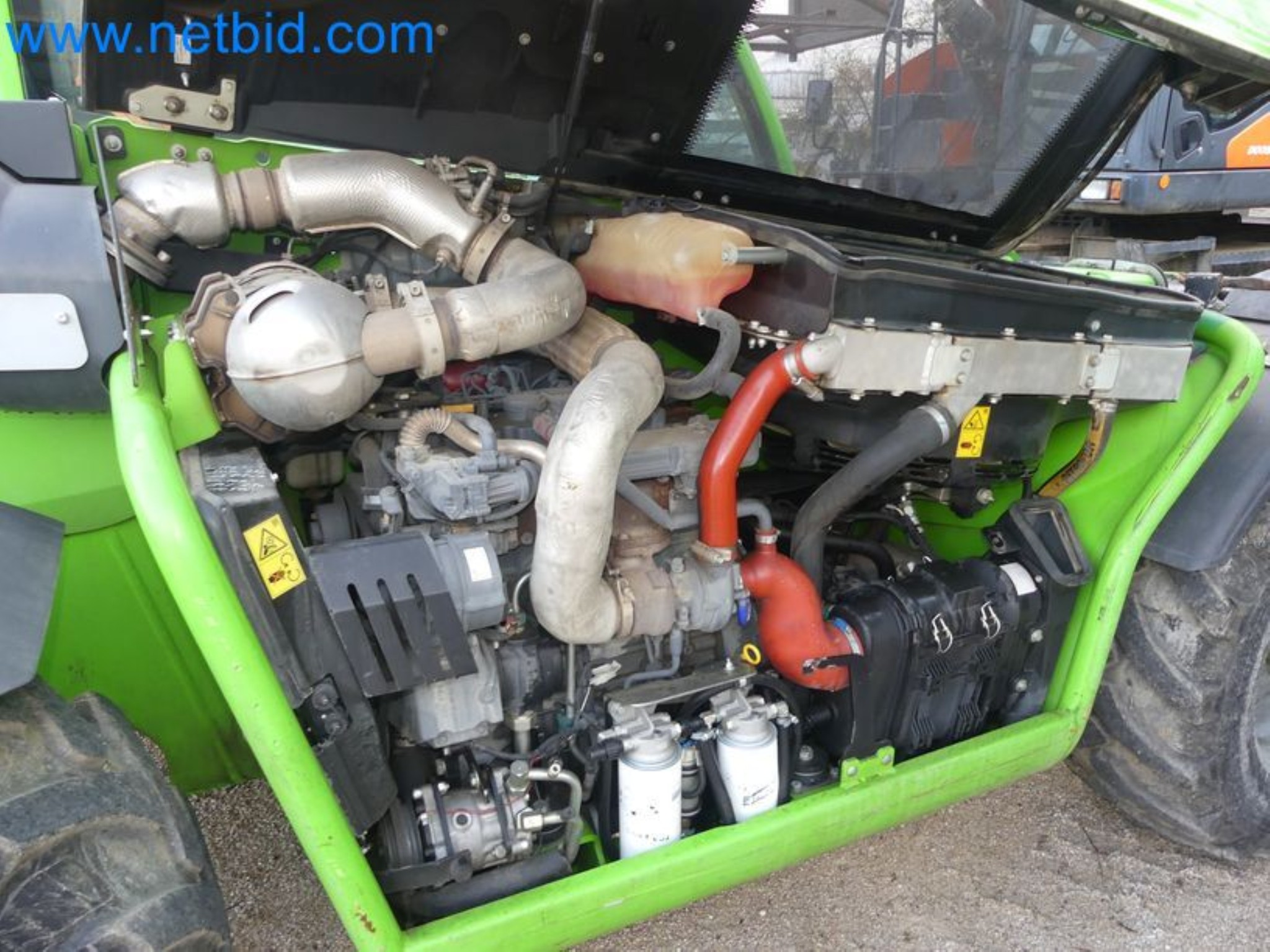 Compact telescopic handler MERLO TF35.7-115 and composting/separation system Compostdetective CD 3012-82