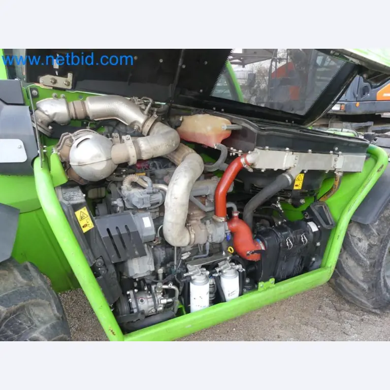 Kompakter Teleskoplader MERLO TF35.7-115 und Kompostier-/Trennanlagensystem Compostdetective CD 3012-82