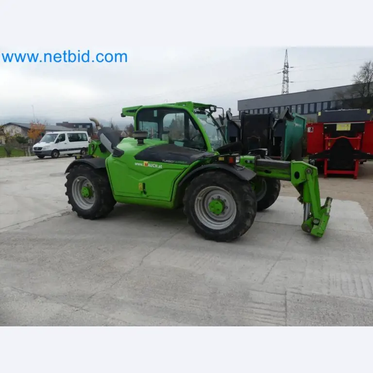 Kompakter Teleskoplader MERLO TF35.7-115 und Kompostier-/Trennanlagensystem Compostdetective CD 3012-89