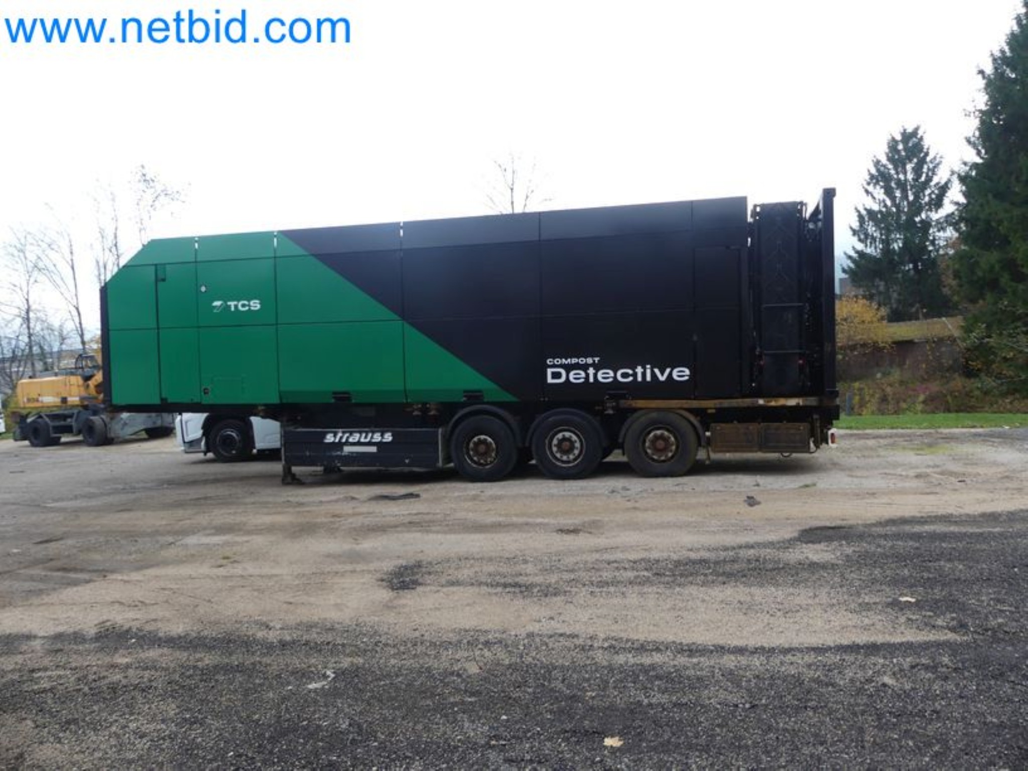 Kompakter Teleskoplader MERLO TF35.7-115 und Kompostier-/Trennanlagensystem Compostdetective CD 3012-12