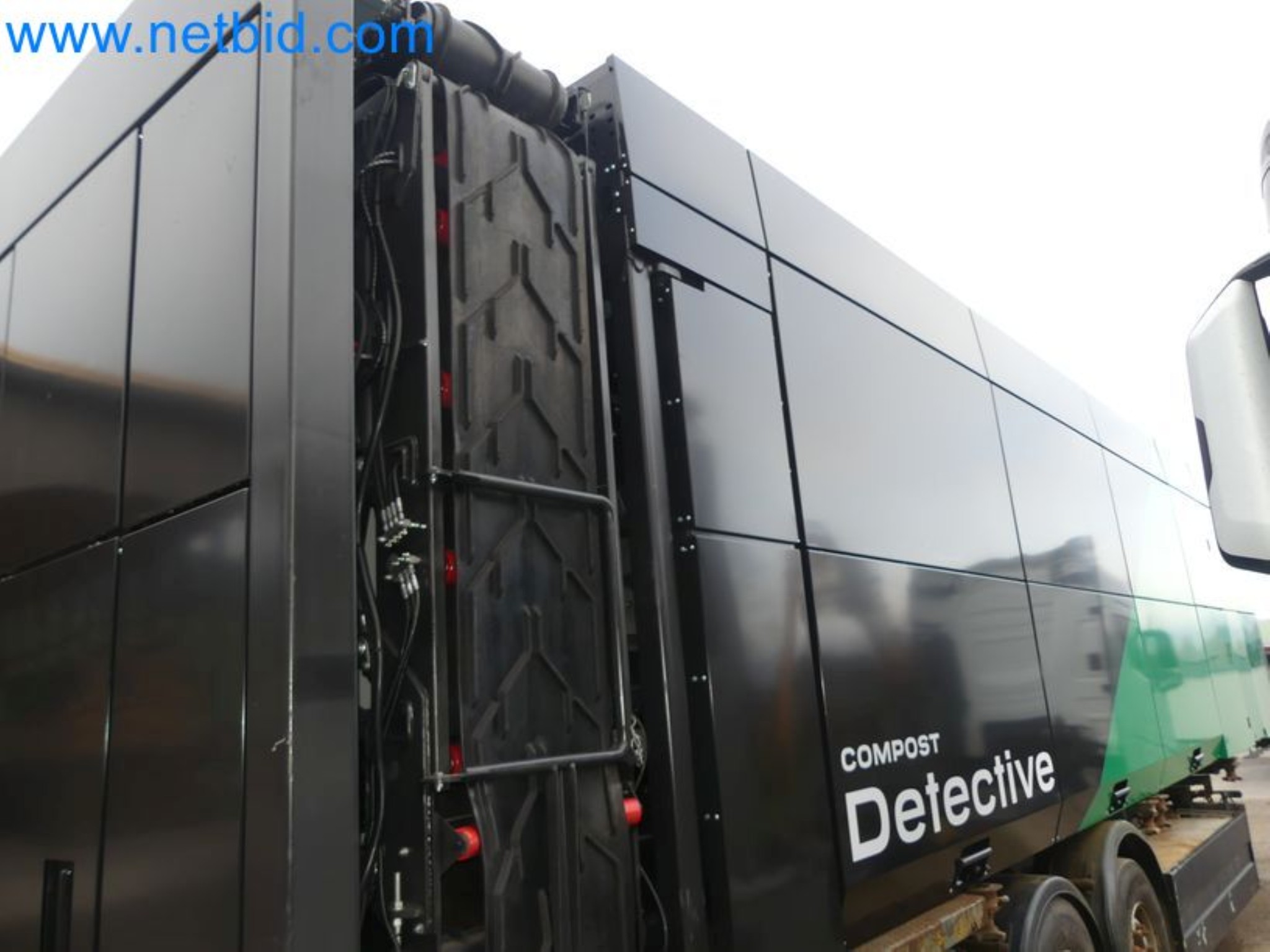 Kompakter Teleskoplader MERLO TF35.7-115 und Kompostier-/Trennanlagensystem Compostdetective CD 3012-14