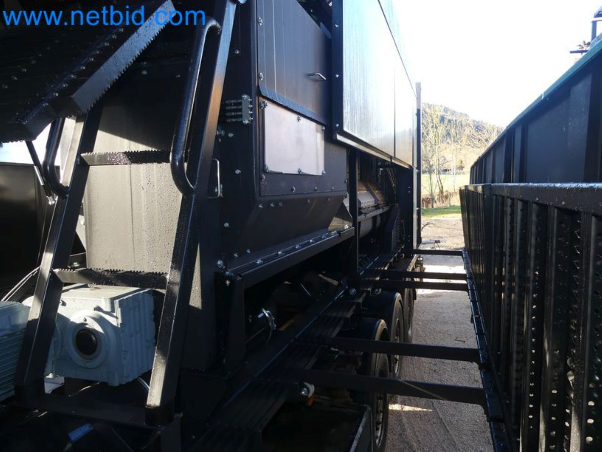 Kompakter Teleskoplader MERLO TF35.7-115 und Kompostier-/Trennanlagensystem Compostdetective CD 3012-36