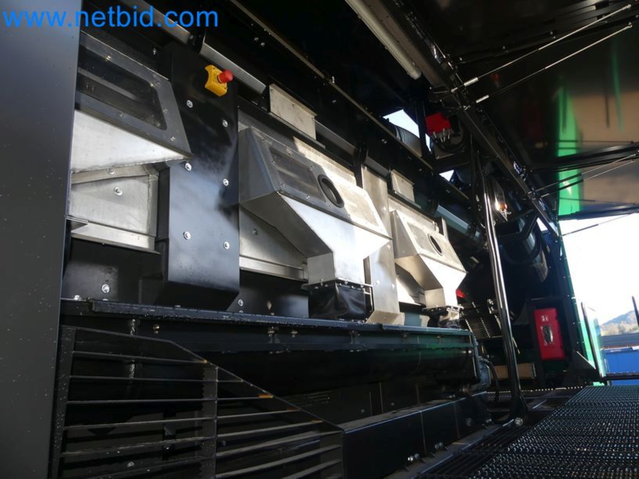 Kompakter Teleskoplader MERLO TF35.7-115 und Kompostier-/Trennanlagensystem Compostdetective CD 3012-49