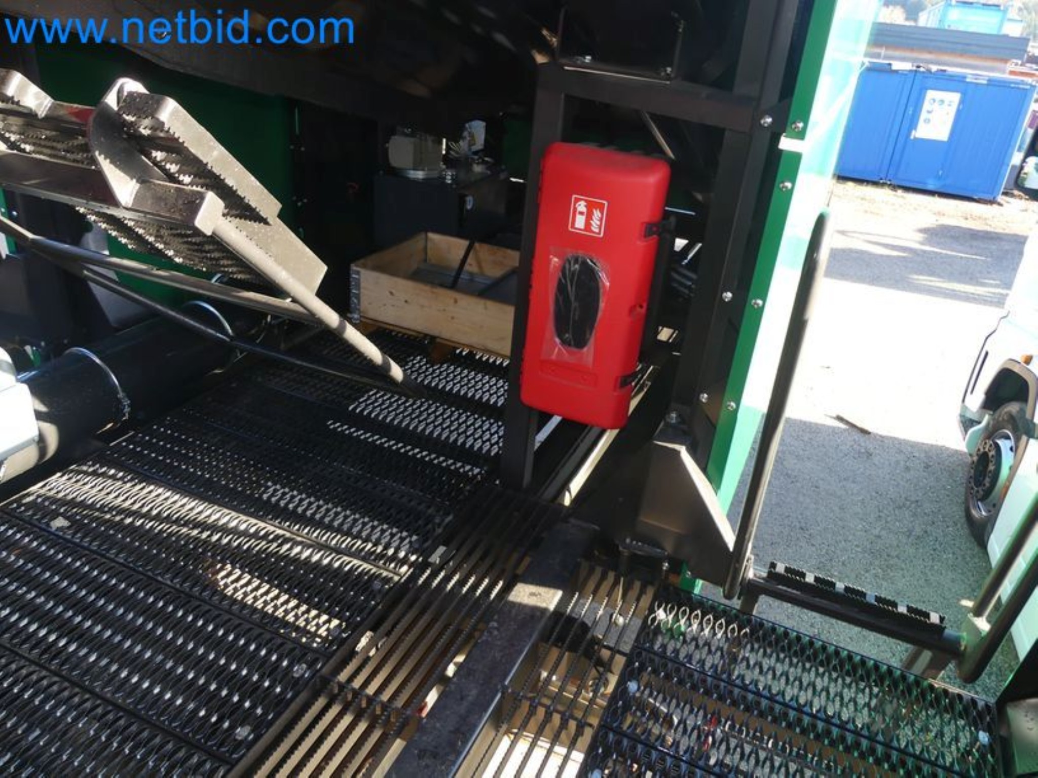 Kompakter Teleskoplader MERLO TF35.7-115 und Kompostier-/Trennanlagensystem Compostdetective CD 3012-64