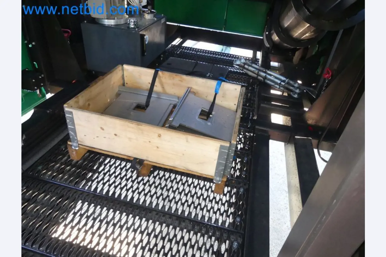 Kompaktní teleskopický překopávač MERLO TF35.7-115 a kompostovací/separační systém Compostdetective CD 3012-65