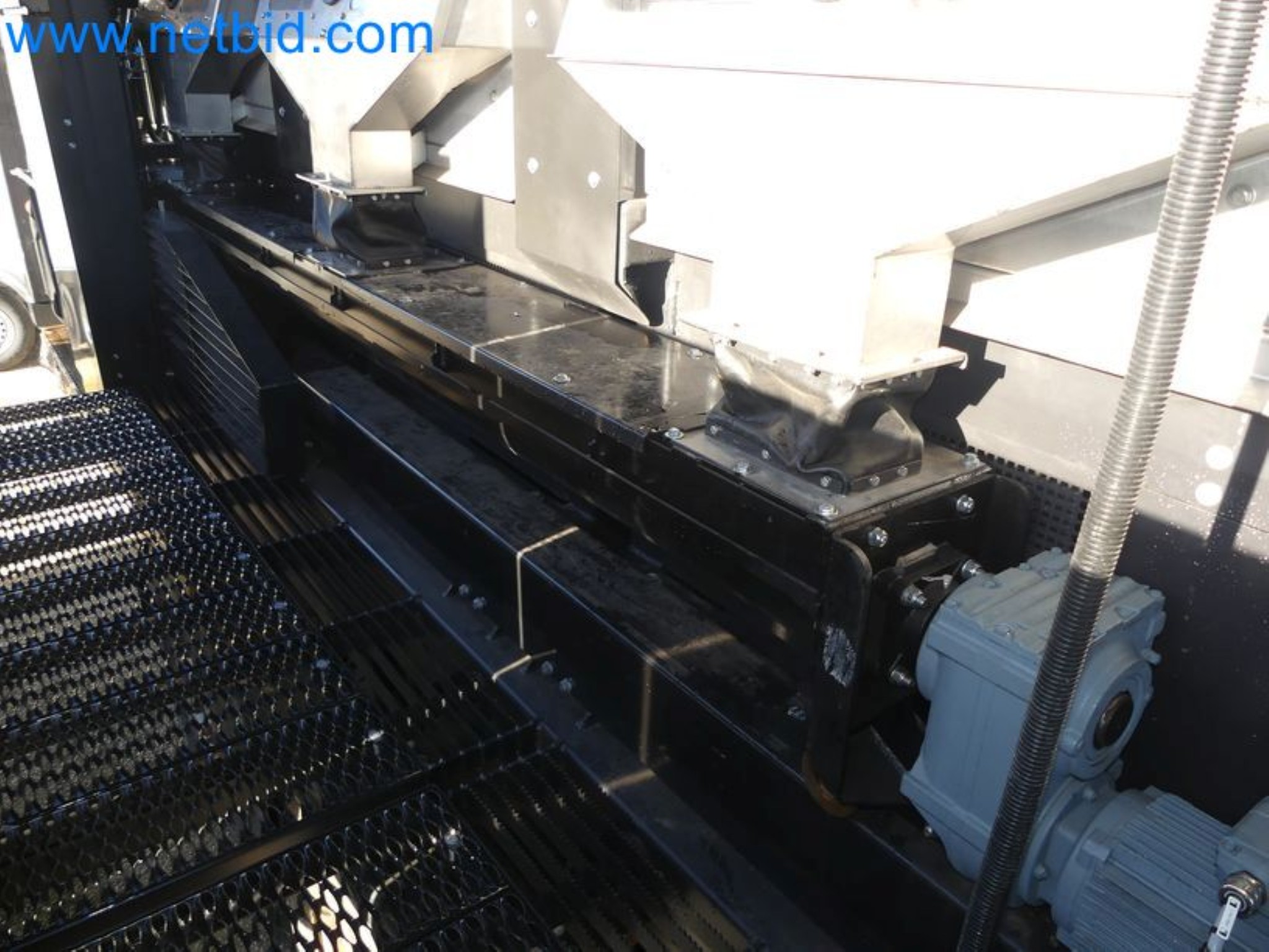 Kompakter Teleskoplader MERLO TF35.7-115 und Kompostier-/Trennanlagensystem Compostdetective CD 3012-81