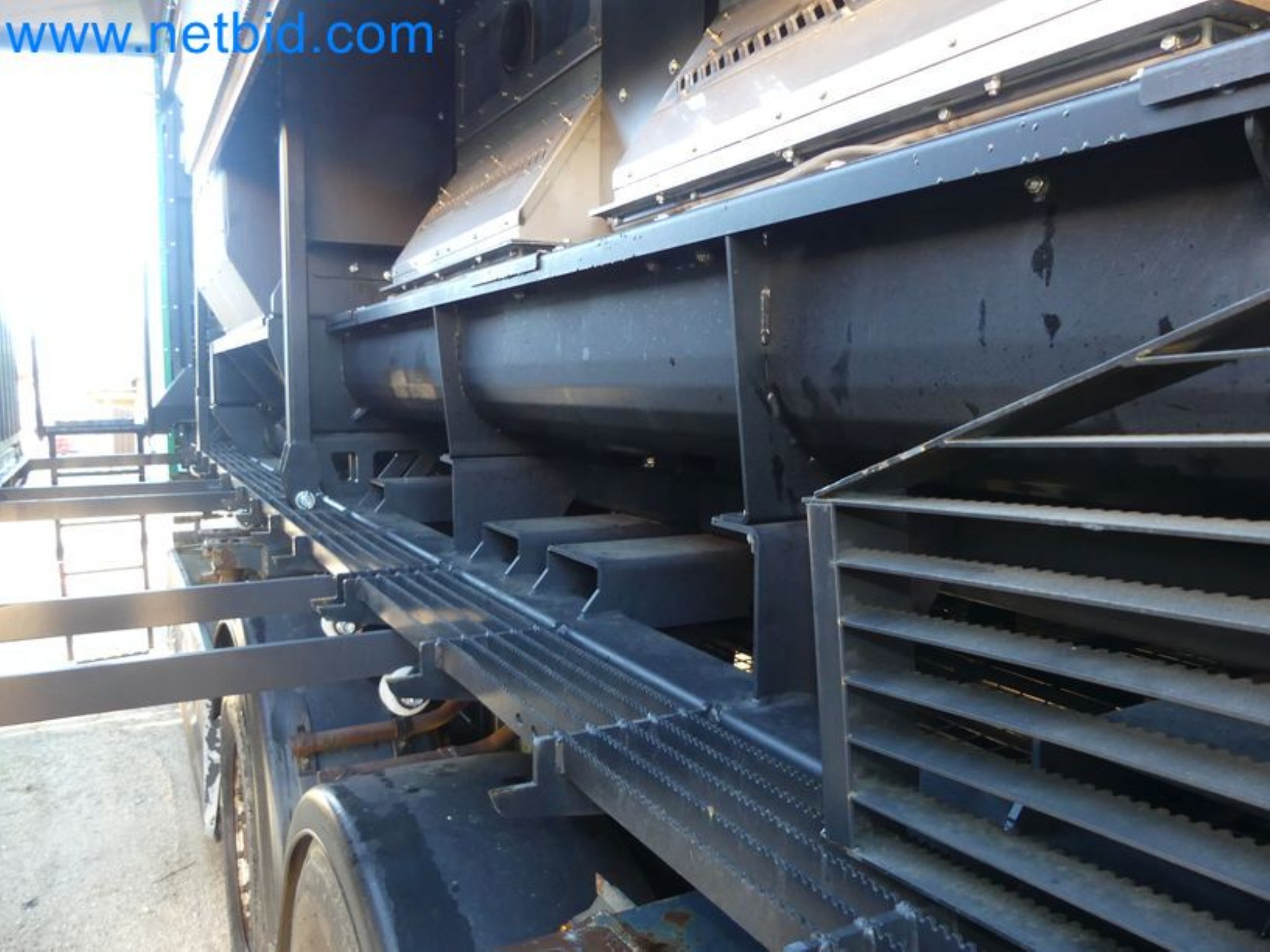 Kompakter Teleskoplader MERLO TF35.7-115 und Kompostier-/Trennanlagensystem Compostdetective CD 3012-84