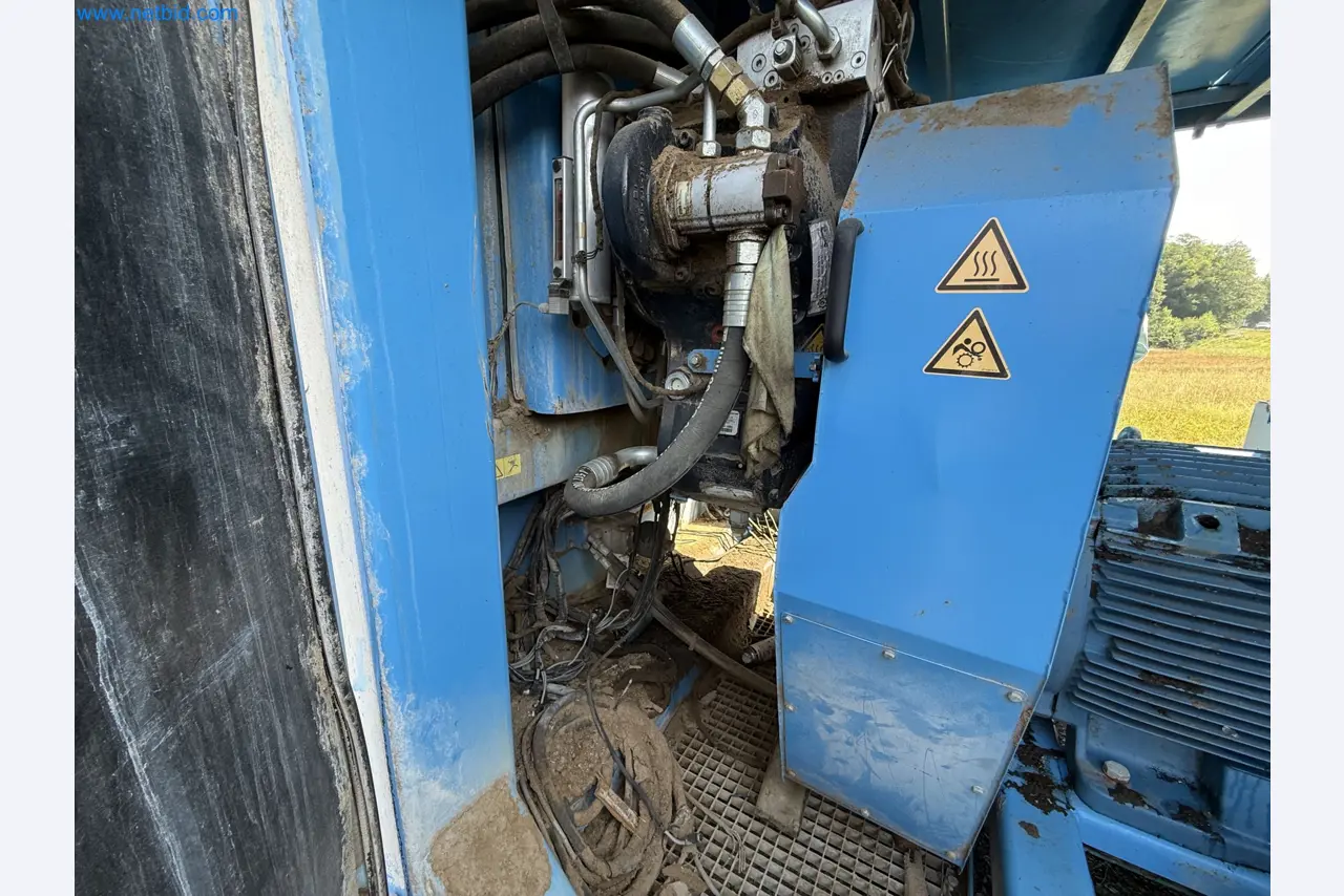 Wood and green waste shredder KOMPTECH Crambo 6200 E direct-24