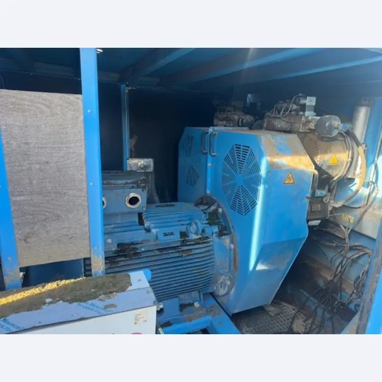 Trituradora de madera y residuos verdes KOMPTECH Crambo 6200 E direct-2