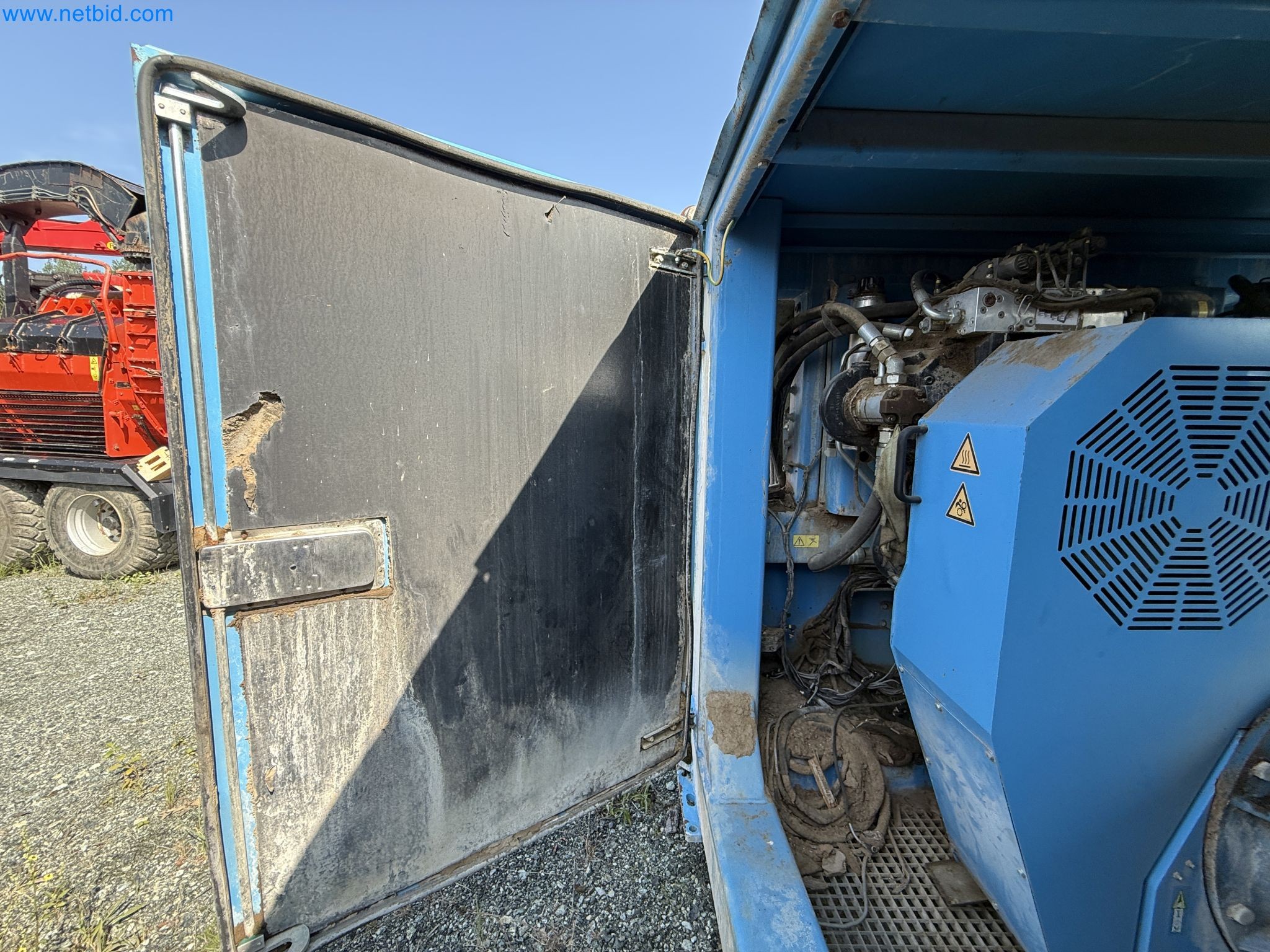 Wood and green waste shredder KOMPTECH Crambo 6200 E direct-34
