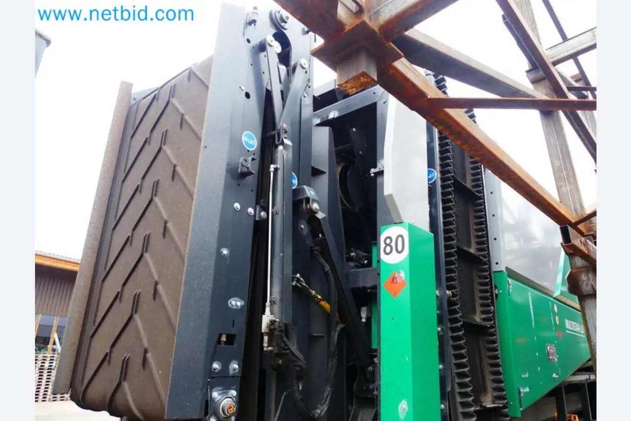 Fahrzeuge und Maschinen für die Bereiche Umwelttechnik, Recyclingwirtschaft, Holz, u.a.-13