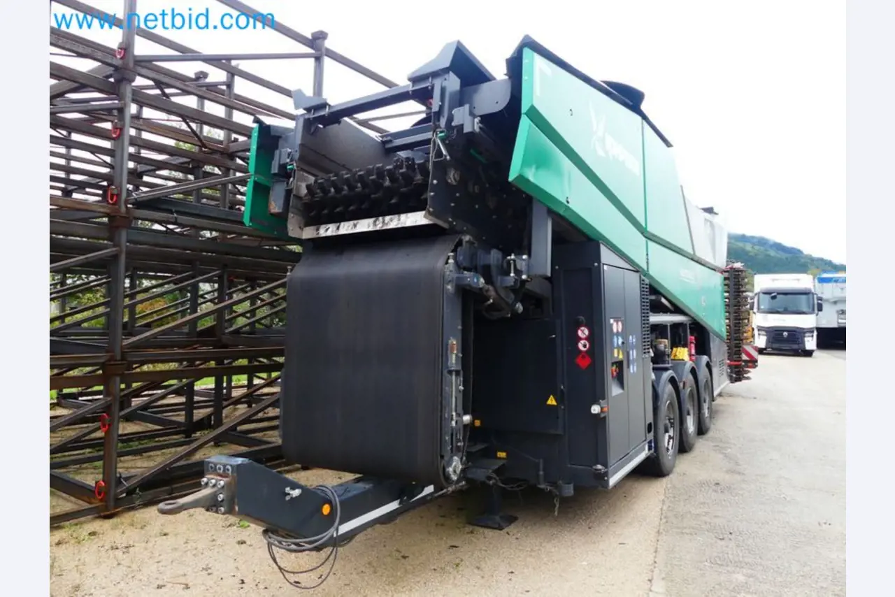 Fahrzeuge und Maschinen für die Bereiche Umwelttechnik, Recyclingwirtschaft, Holz, u.a.-18