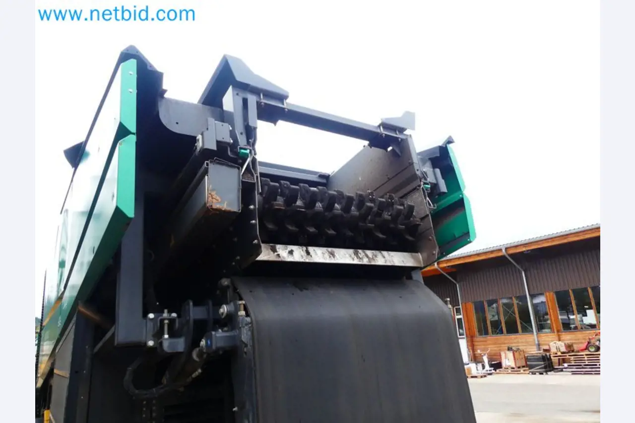 Fahrzeuge und Maschinen für die Bereiche Umwelttechnik, Recyclingwirtschaft, Holz, u.a.-21