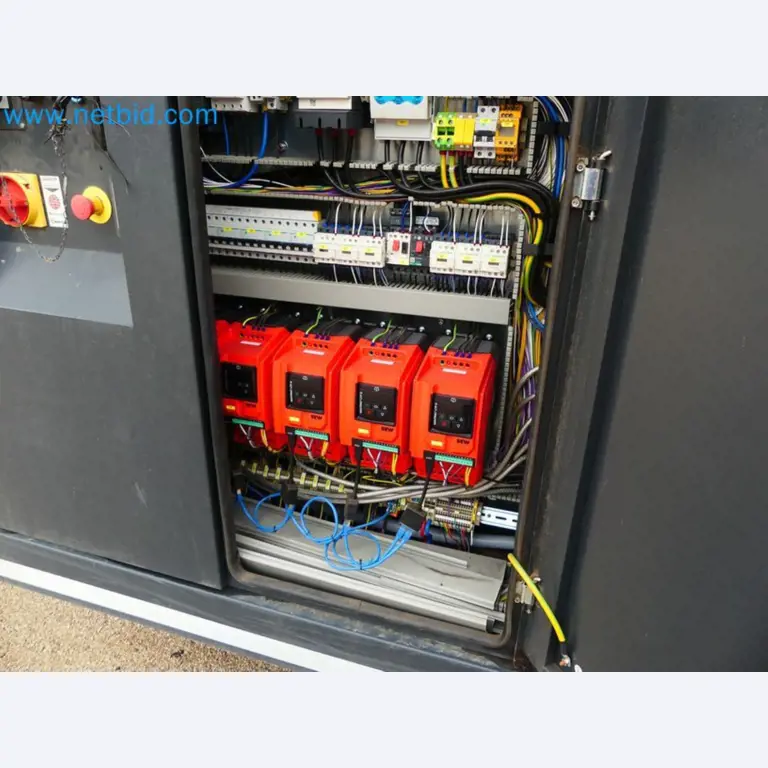 Fahrzeuge und Maschinen für die Bereiche Umwelttechnik, Recyclingwirtschaft, Holz, u.a.-44