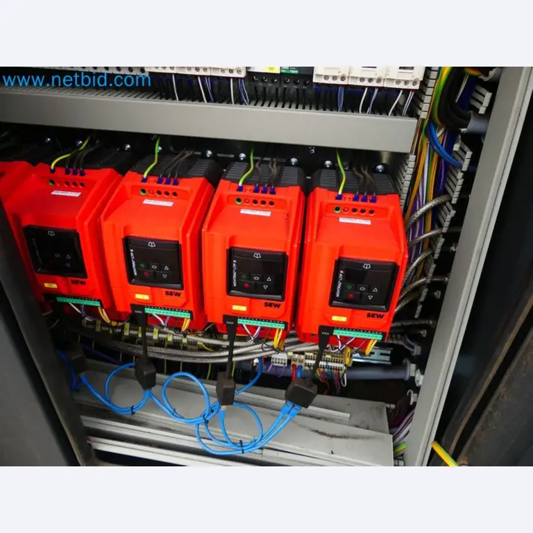 Fahrzeuge und Maschinen für die Bereiche Umwelttechnik, Recyclingwirtschaft, Holz, u.a.-48