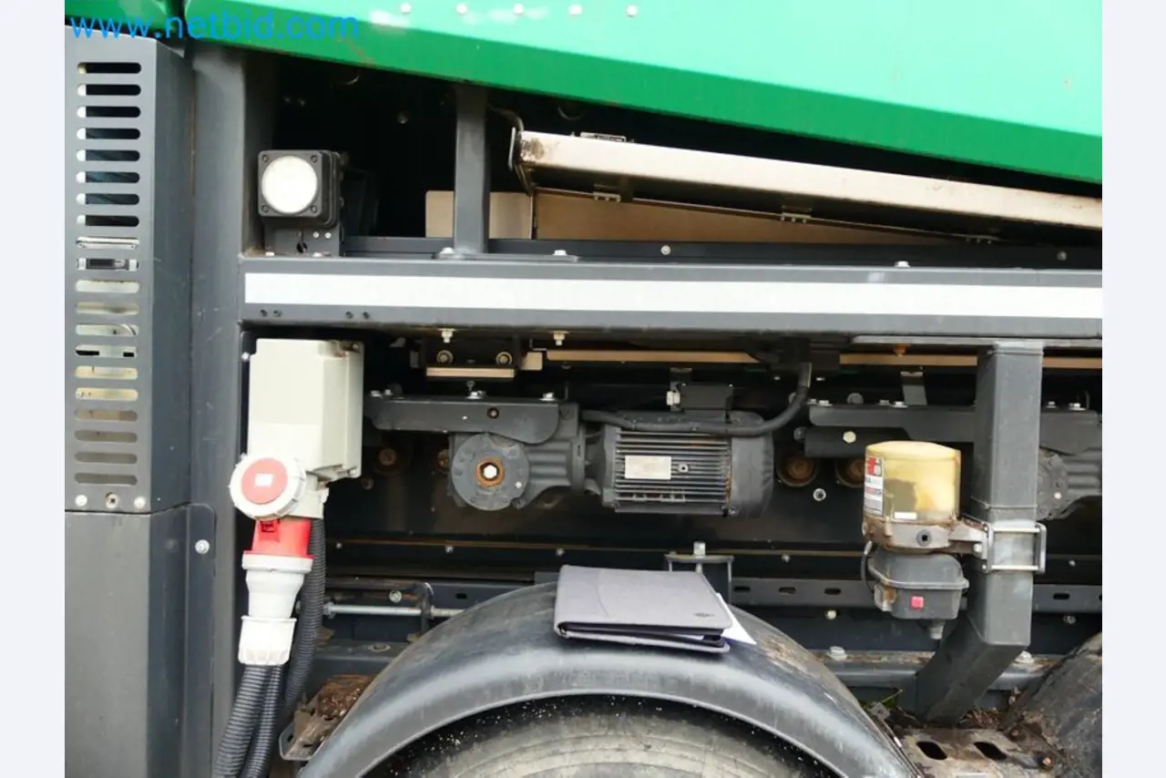 Fahrzeuge und Maschinen für die Bereiche Umwelttechnik, Recyclingwirtschaft, Holz, u.a.-52