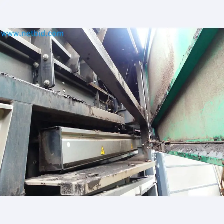 Fahrzeuge und Maschinen für die Bereiche Umwelttechnik, Recyclingwirtschaft, Holz, u.a.-69