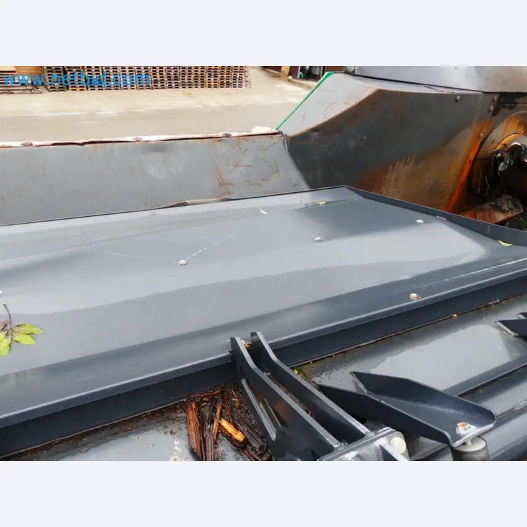 Fahrzeuge und Maschinen für die Bereiche Umwelttechnik, Recyclingwirtschaft, Holz, u.a.-72