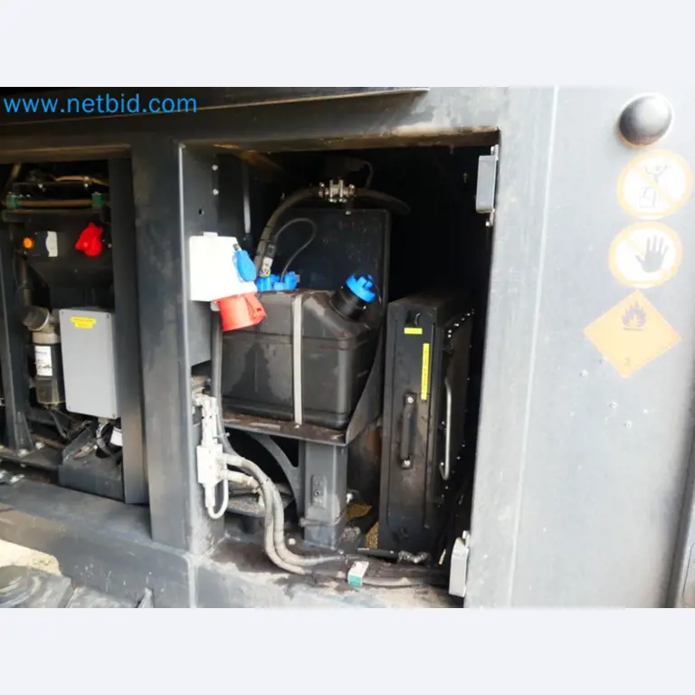 Fahrzeuge und Maschinen für die Bereiche Umwelttechnik, Recyclingwirtschaft, Holz, u.a.-83