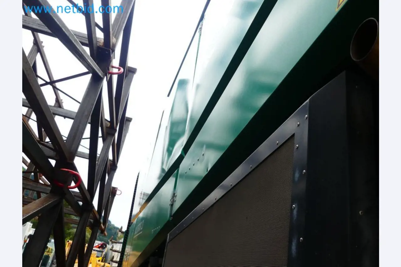 Fahrzeuge und Maschinen für die Bereiche Umwelttechnik, Recyclingwirtschaft, Holz, u.a.-85