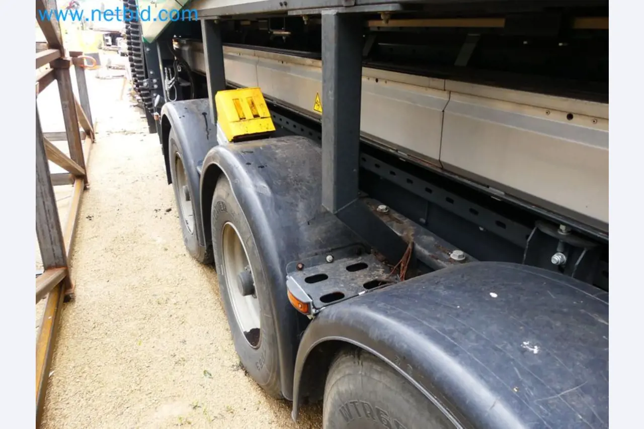 Fahrzeuge und Maschinen für die Bereiche Umwelttechnik, Recyclingwirtschaft, Holz, u.a.-87