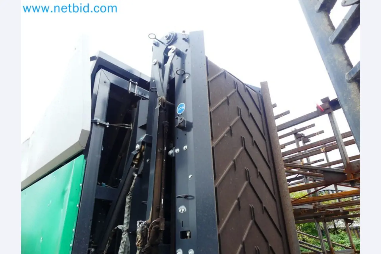 Fahrzeuge und Maschinen für die Bereiche Umwelttechnik, Recyclingwirtschaft, Holz, u.a.-9