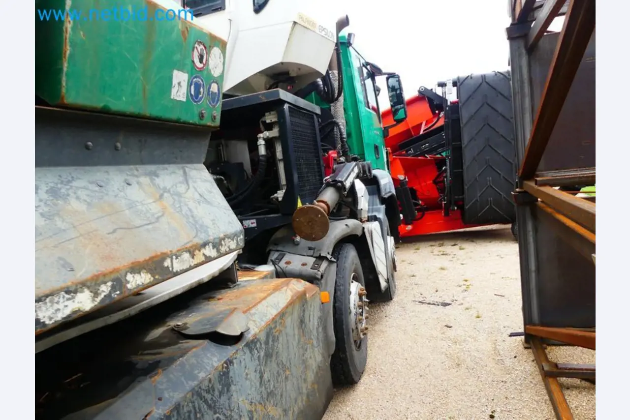 Fahrzeuge und Maschinen für die Bereiche Umwelttechnik, Recyclingwirtschaft, Holz, u.a.-18