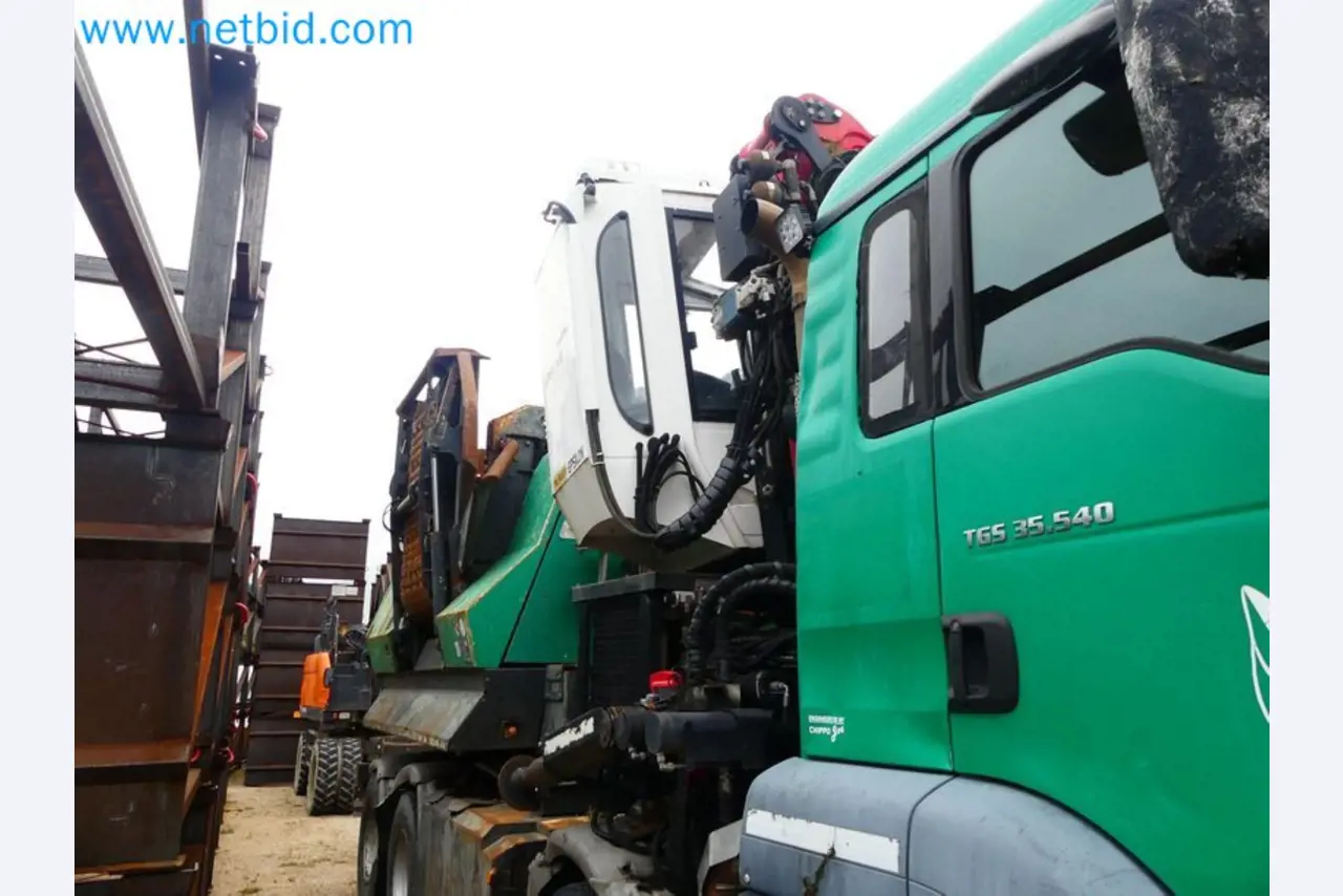 Fahrzeuge und Maschinen für die Bereiche Umwelttechnik, Recyclingwirtschaft, Holz, u.a.-32