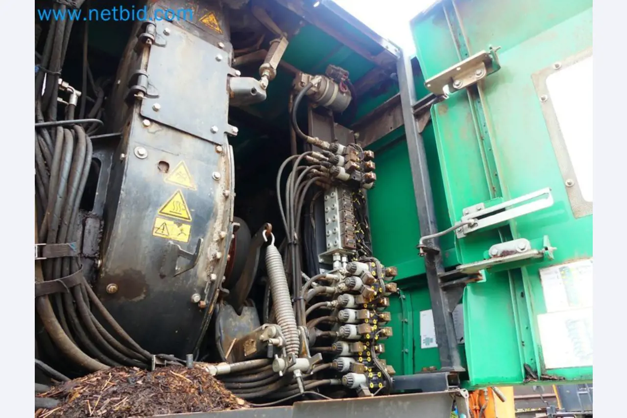 Fahrzeuge und Maschinen für die Bereiche Umwelttechnik, Recyclingwirtschaft, Holz, u.a.-48