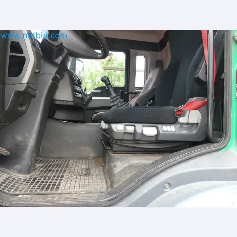 Fahrzeuge und Maschinen für die Bereiche Umwelttechnik, Recyclingwirtschaft, Holz, u.a.-82