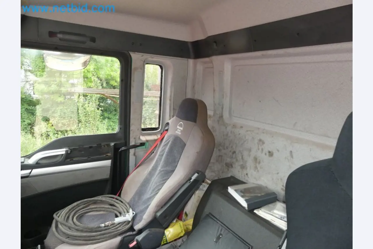 Fahrzeuge und Maschinen für die Bereiche Umwelttechnik, Recyclingwirtschaft, Holz, u.a.-85