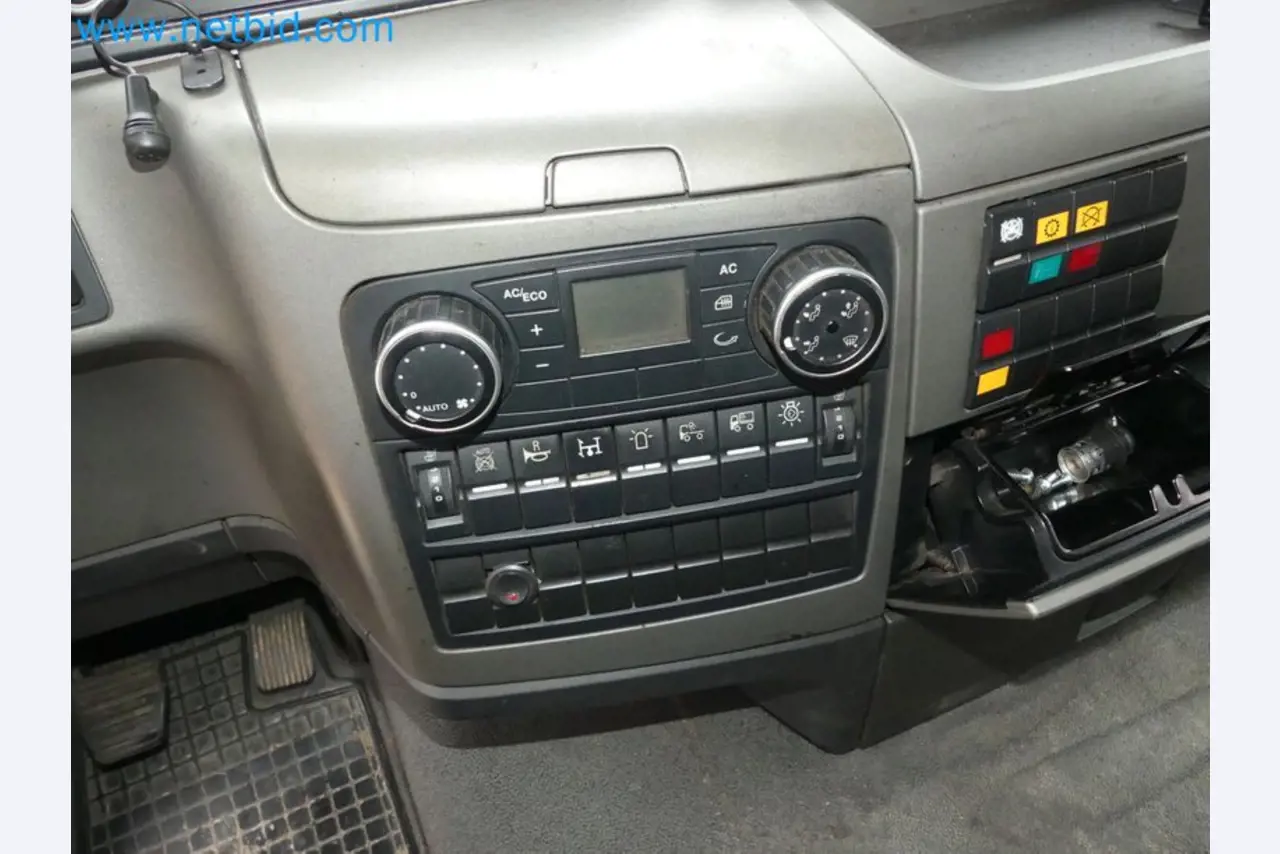 Fahrzeuge und Maschinen für die Bereiche Umwelttechnik, Recyclingwirtschaft, Holz, u.a.-91