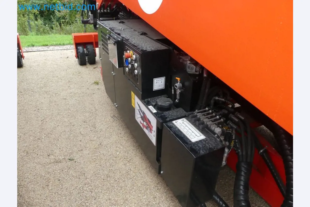 Fahrzeuge und Maschinen für die Bereiche Umwelttechnik, Recyclingwirtschaft, Holz, u.a.-14