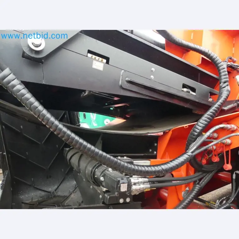 Fahrzeuge und Maschinen für die Bereiche Umwelttechnik, Recyclingwirtschaft, Holz, u.a.-24