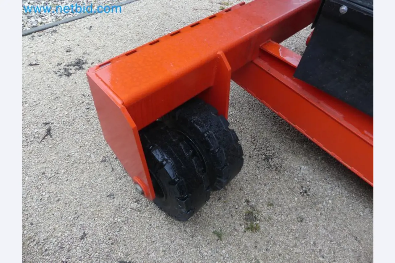 Fahrzeuge und Maschinen für die Bereiche Umwelttechnik, Recyclingwirtschaft, Holz, u.a.-25