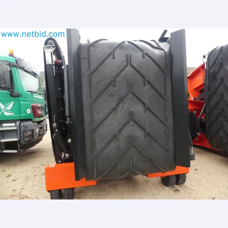 Fahrzeuge und Maschinen für die Bereiche Umwelttechnik, Recyclingwirtschaft, Holz, u.a.-26