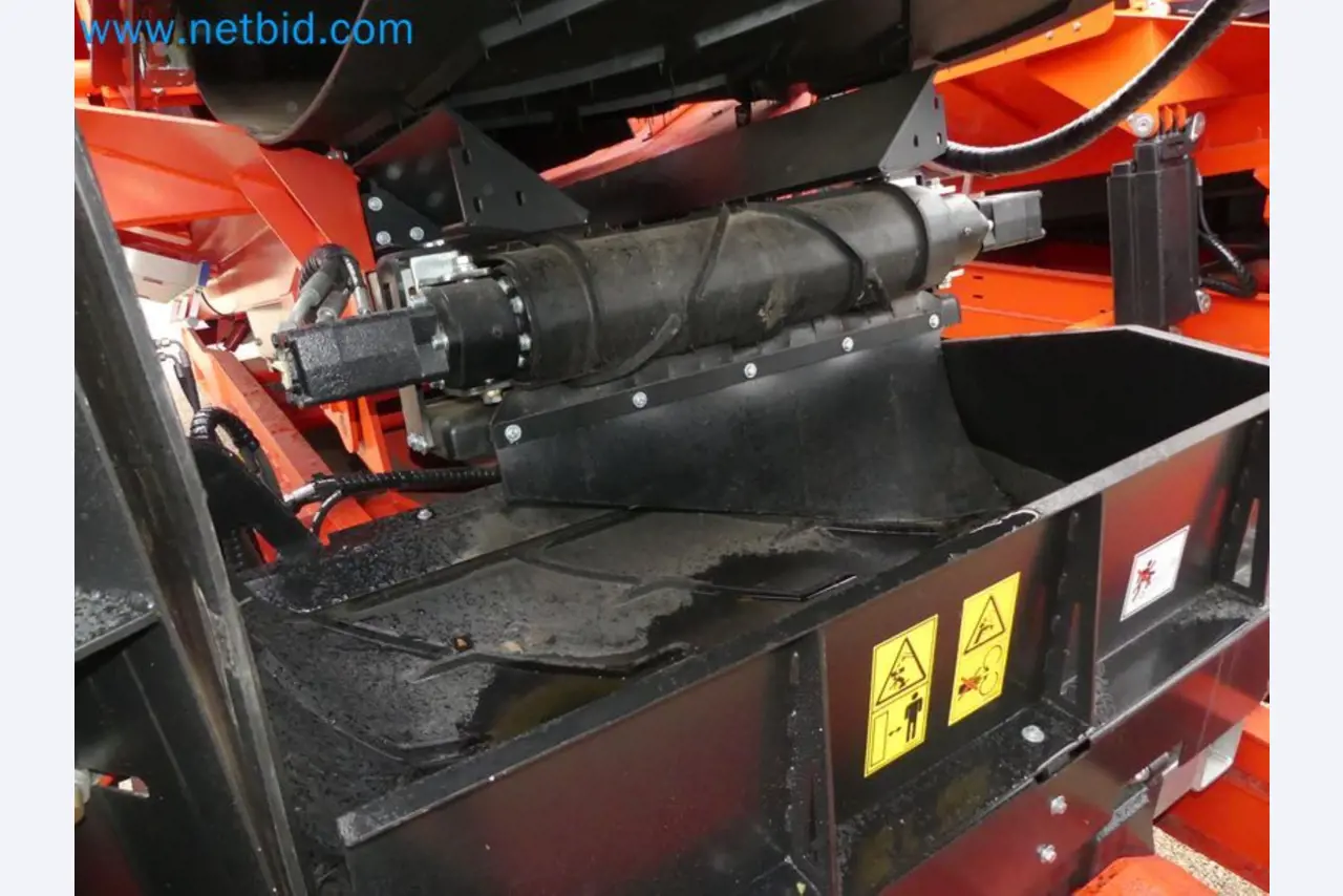 Fahrzeuge und Maschinen für die Bereiche Umwelttechnik, Recyclingwirtschaft, Holz, u.a.-28