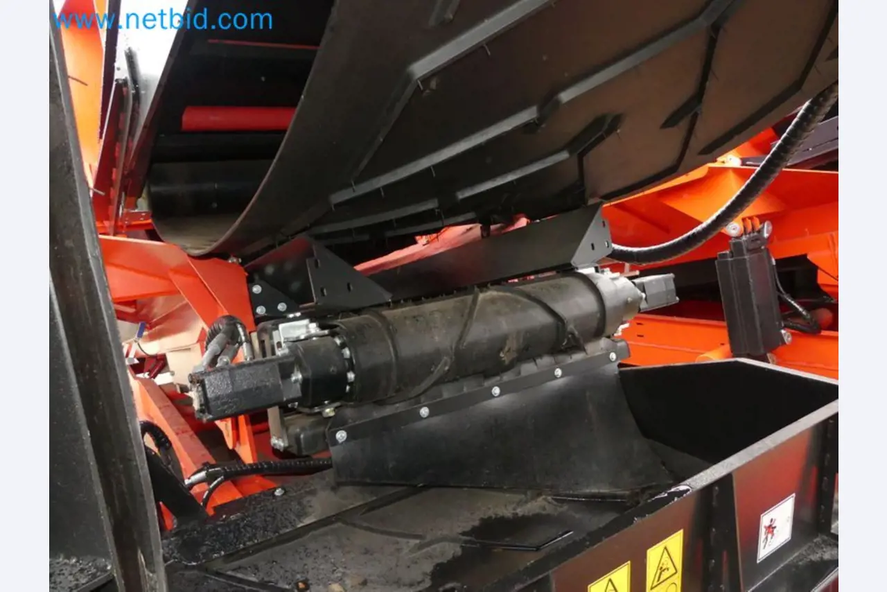 Fahrzeuge und Maschinen für die Bereiche Umwelttechnik, Recyclingwirtschaft, Holz, u.a.-29