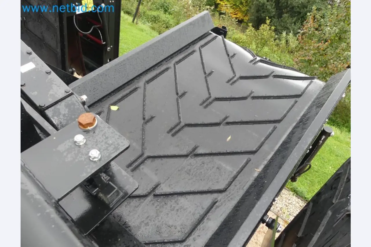 Fahrzeuge und Maschinen für die Bereiche Umwelttechnik, Recyclingwirtschaft, Holz, u.a.-32