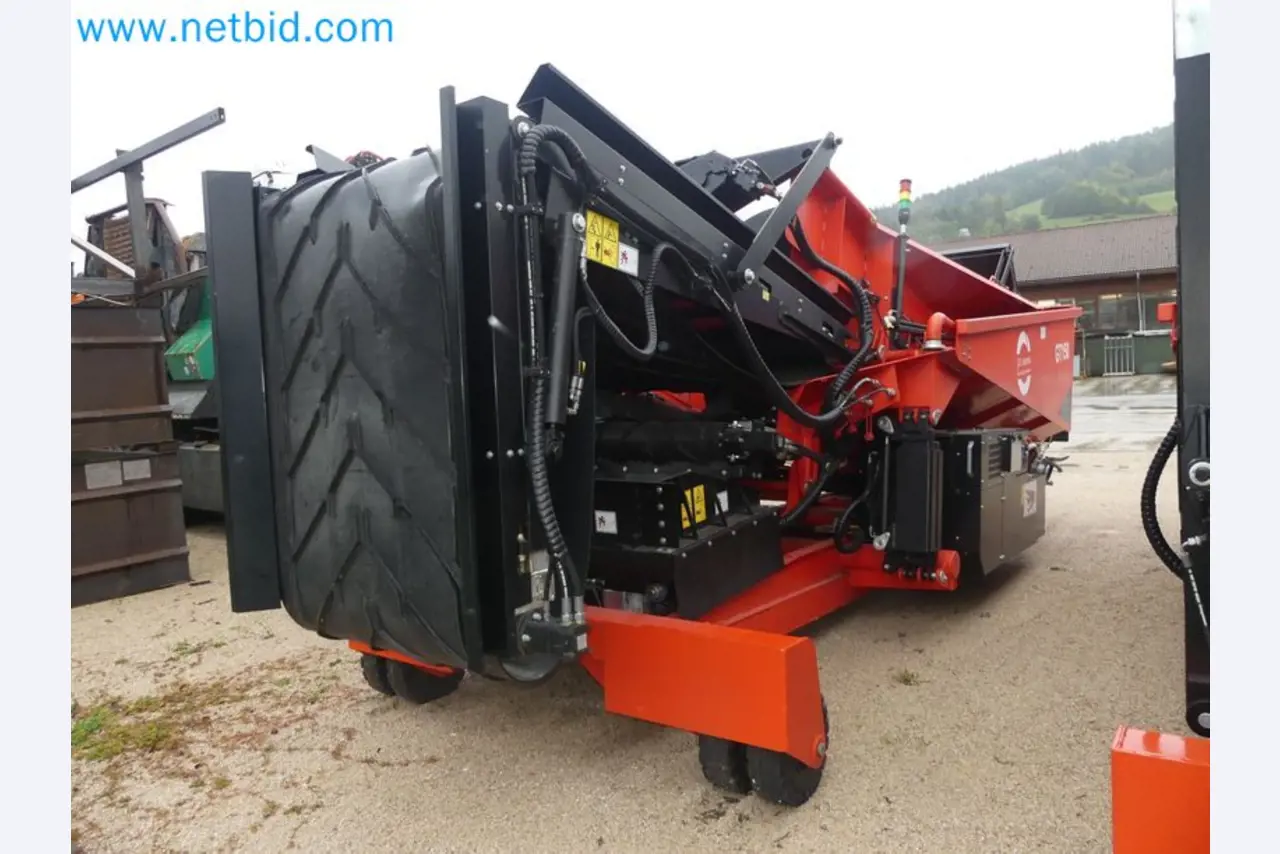 Fahrzeuge und Maschinen für die Bereiche Umwelttechnik, Recyclingwirtschaft, Holz, u.a.-40